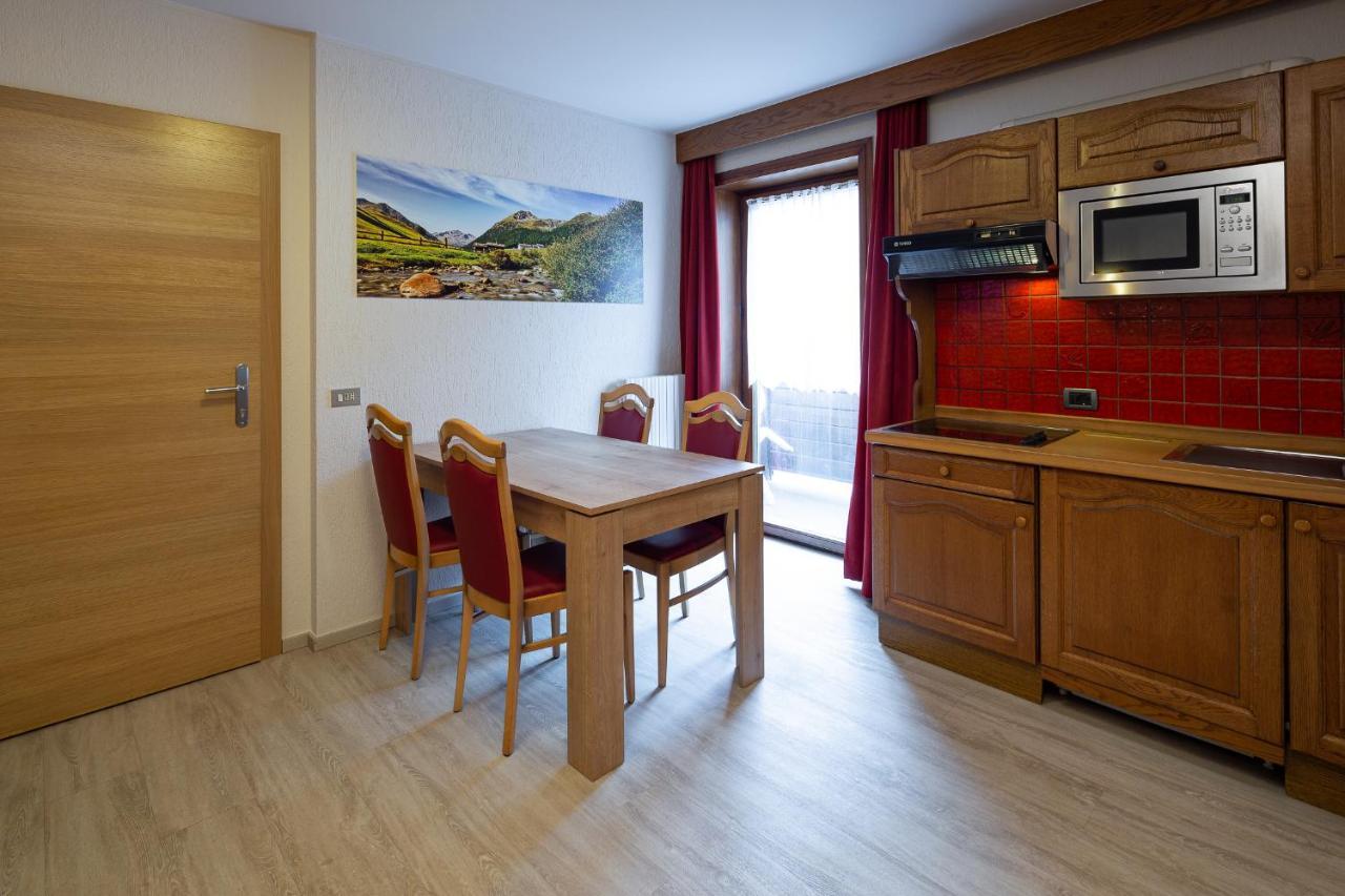 Casa Marcos Apartment Livigno Luaran gambar